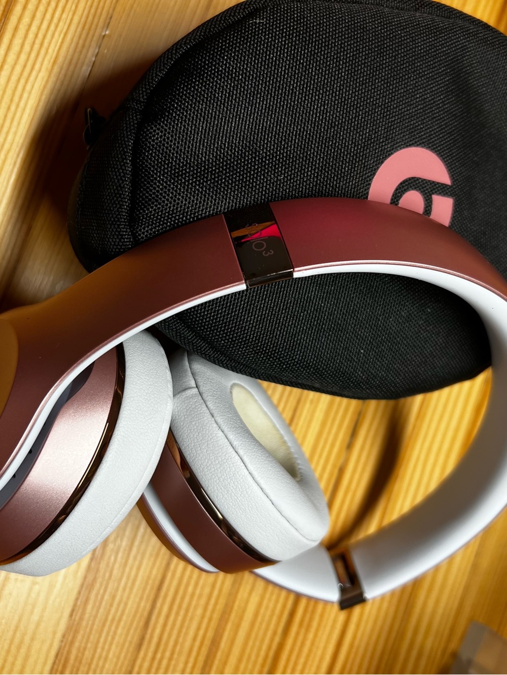 Beats by Dre Solo3 Wireless On-Ear Headphones